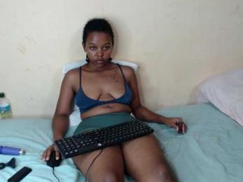 caramelseduction254 webcam bongacams model stream image