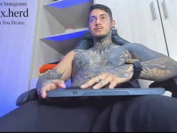 jaxxxonherd webcam chaturbate model stream image