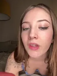 Sugarlina webcam model stream image