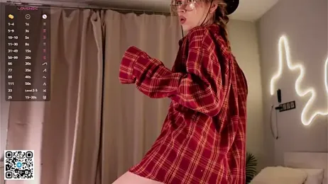 BeatrixCharton webcam model stream image