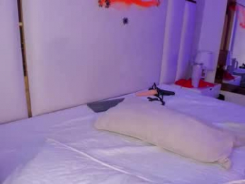 lexy_and_mia webcam chaturbate model stream image