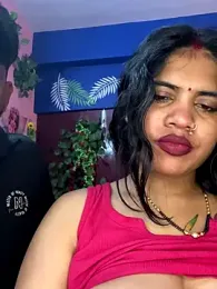 V-Hot-Sweti webcam model stream image