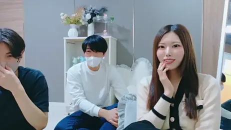 Reto-sama webcam model stream image