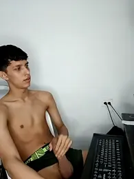 Alayn_sexy_ayes webcam model stream image