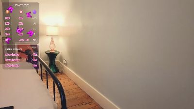 miawallace__ webcam model stream image