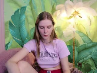 Morgan Ward webcam model stream image