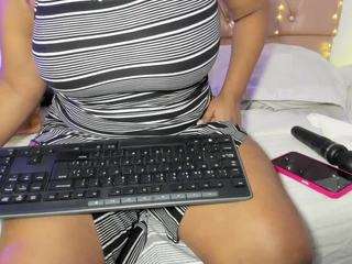 penny-brown webcam model stream image