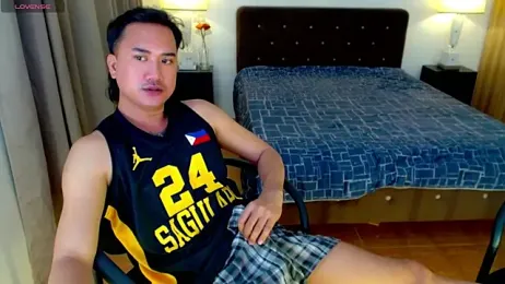 ExtraLarge_Ron webcam stripchat model stream image
