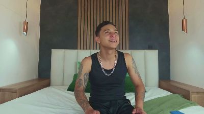 XavierFoxx_ webcam model stream image