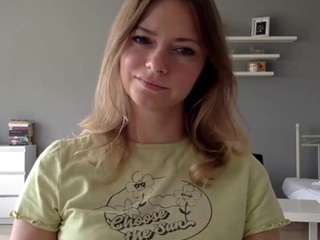 milliedesire webcam model stream image