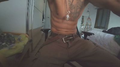 Uriel_23 webcam model stream image