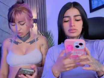 alicee_0 webcam model stream image