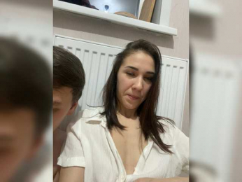 Leah17 webcam model stream image