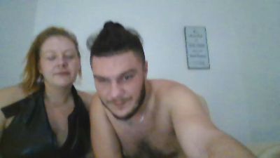 JulieLenny webcam cam4 model stream image