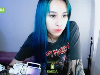 katara_a webcam model stream image