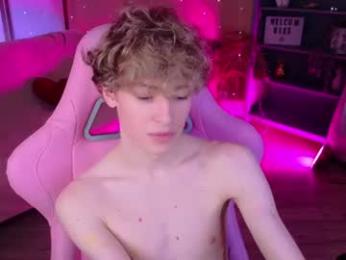 curly_twinkboy webcam chaturbate model stream image