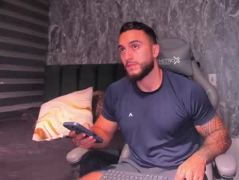 brad1_ webcam model stream image