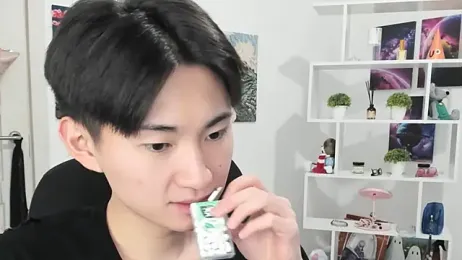 Miram_Yu webcam model stream image