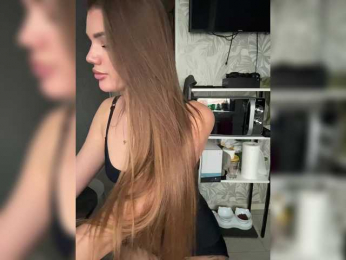 SweetyMia webcam model stream image