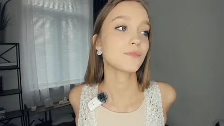 SerrenaAa webcam model stream image