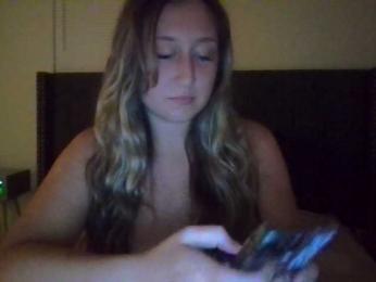 Taytay19 webcam model stream image