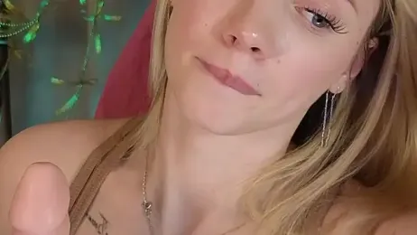 katt__y webcam model stream image