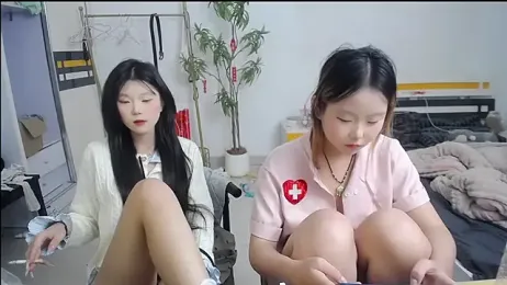 Babygirls523 webcam stripchat model stream image