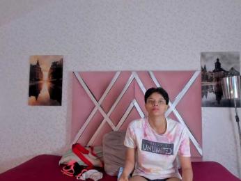 natasha-and-zoe webcam bongacams model stream image