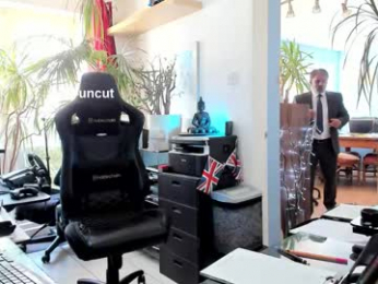 topalphaboss webcam model stream image