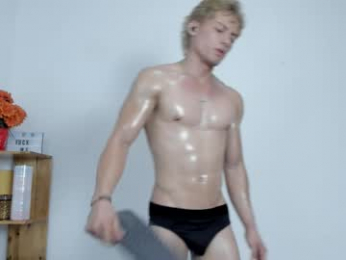 lover_fitnessboy webcam model stream image