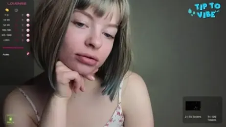 RinaBlondie webcam model stream image