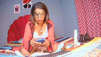 Tonicia webcam model stream image