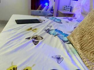 Fernanda Sweeth webcam model stream image