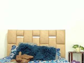 alishagoddes webcam model stream image