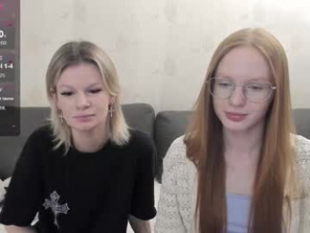 milymi_ webcam model stream image