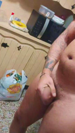 Marcuzzo93 webcam model stream image