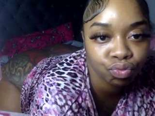 lovelyhustle webcam model stream image