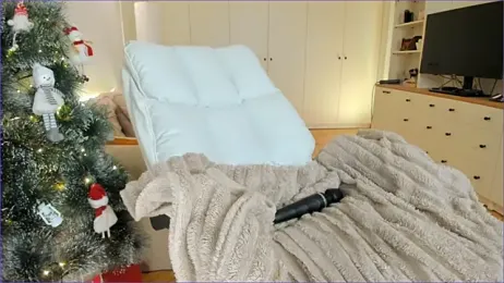 milli_sun_ webcam model stream image