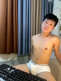 xshyboyx webcam model stream image
