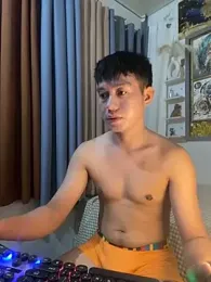 xshyboyx webcam stripchat model stream image