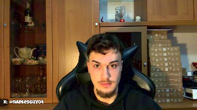 Hank_04 webcam cam4 model stream image