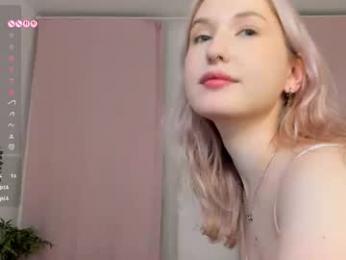 lisaluve webcam model stream image