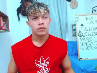 Lucas Luxx webcam model stream image