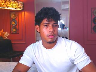 Xavier Bryant webcam model stream image
