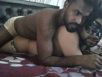Hunkytop webcam model stream image