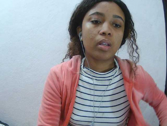 Laminnah webcam model stream image