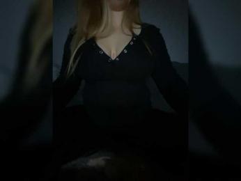 Akita27a webcam model stream image