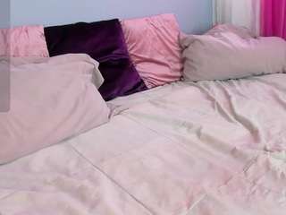 mollyybloom webcam model stream image