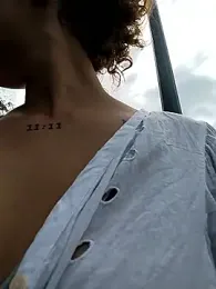 roxyrougee webcam model stream image