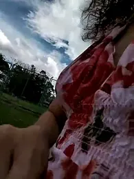 roxyrougee webcam model stream image